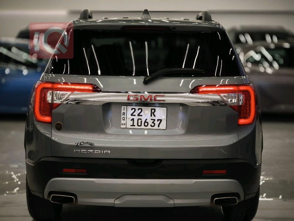 GMC Acadia